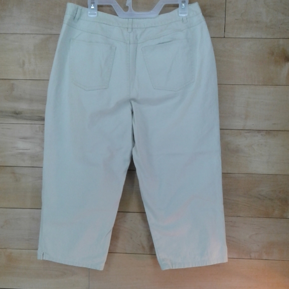 Talbots Capri - Picture 4 of 5